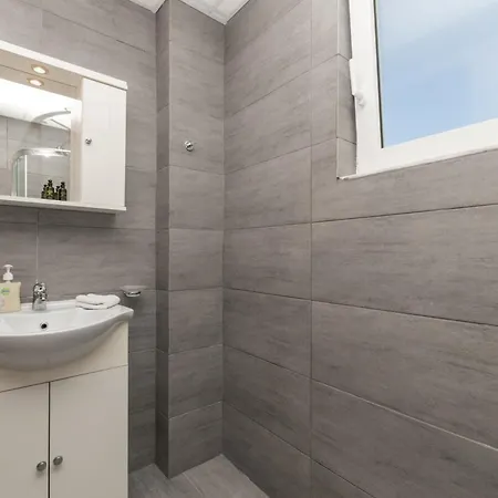 Demargia C - Loft In Закинтос
